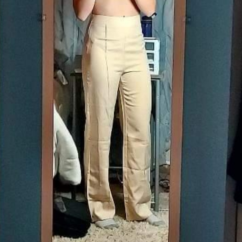 Small-medium business casual zipped light-weight pants